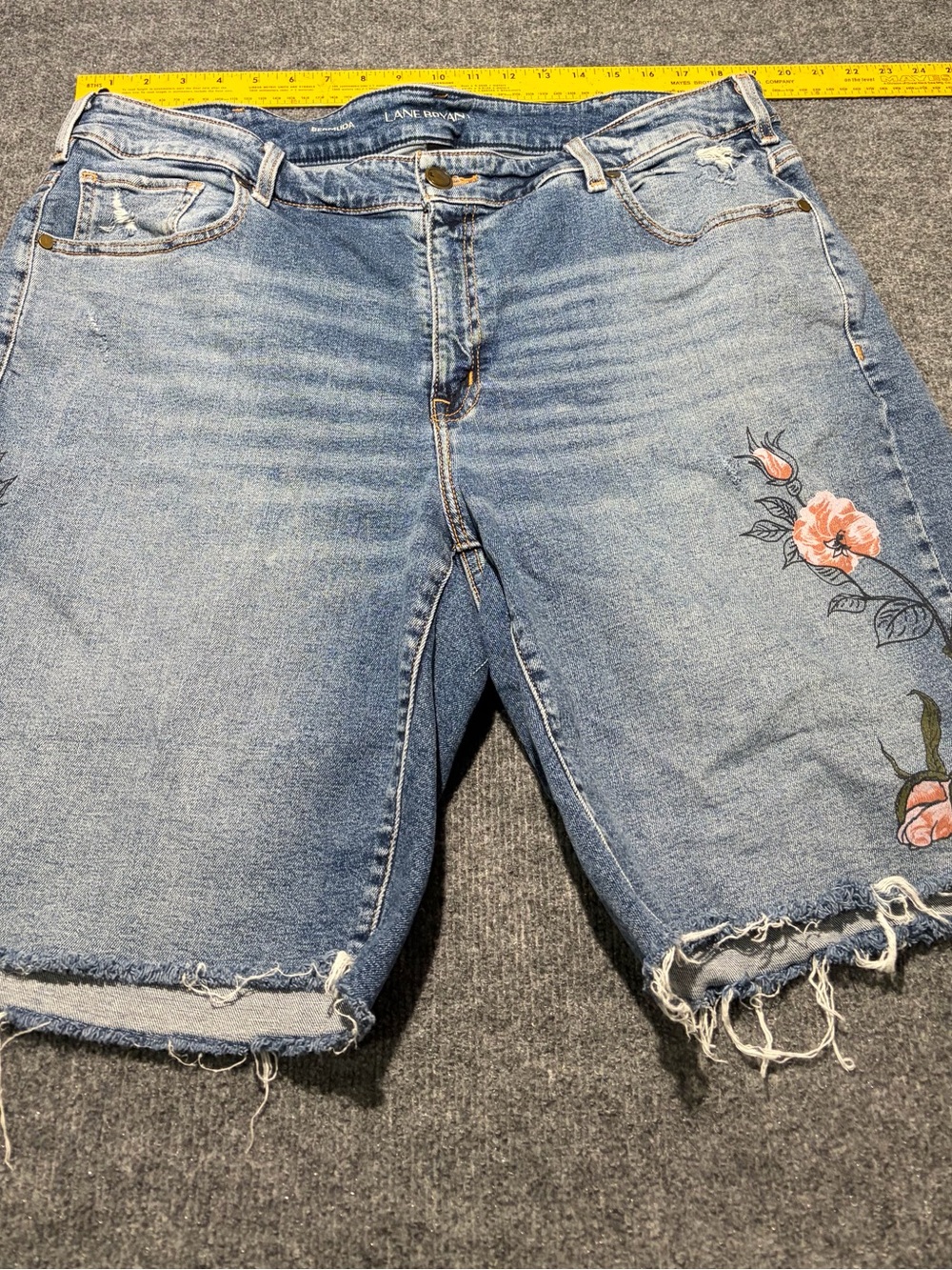 Lane Bryant Blue Denim Floral Embroidered Frayed Hem Shorts